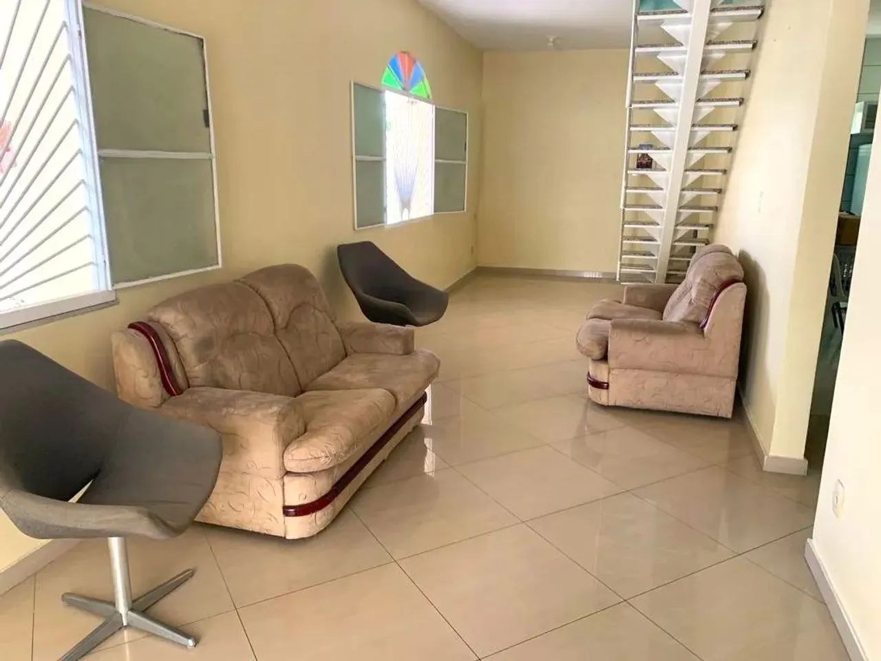 Aleixo.Conj. Colina do Aleixo, 2 Andares, Terreno 250m2, 3 Quartos, 3 Banheiros, Circuito  - Foto 2