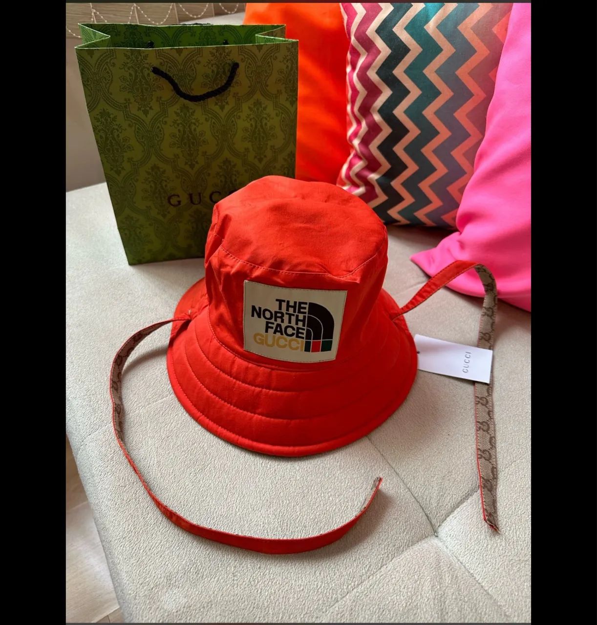 Chapéu pescador Gucci 
