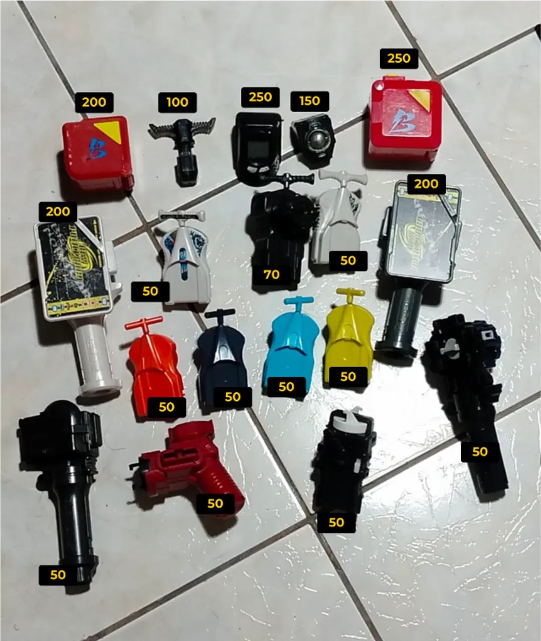 Beyblade Launchers e Grips