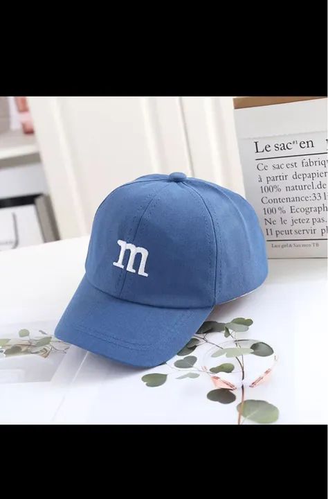 4 Bonés Infantis com Letra M - Diversas Cores - Foto 3