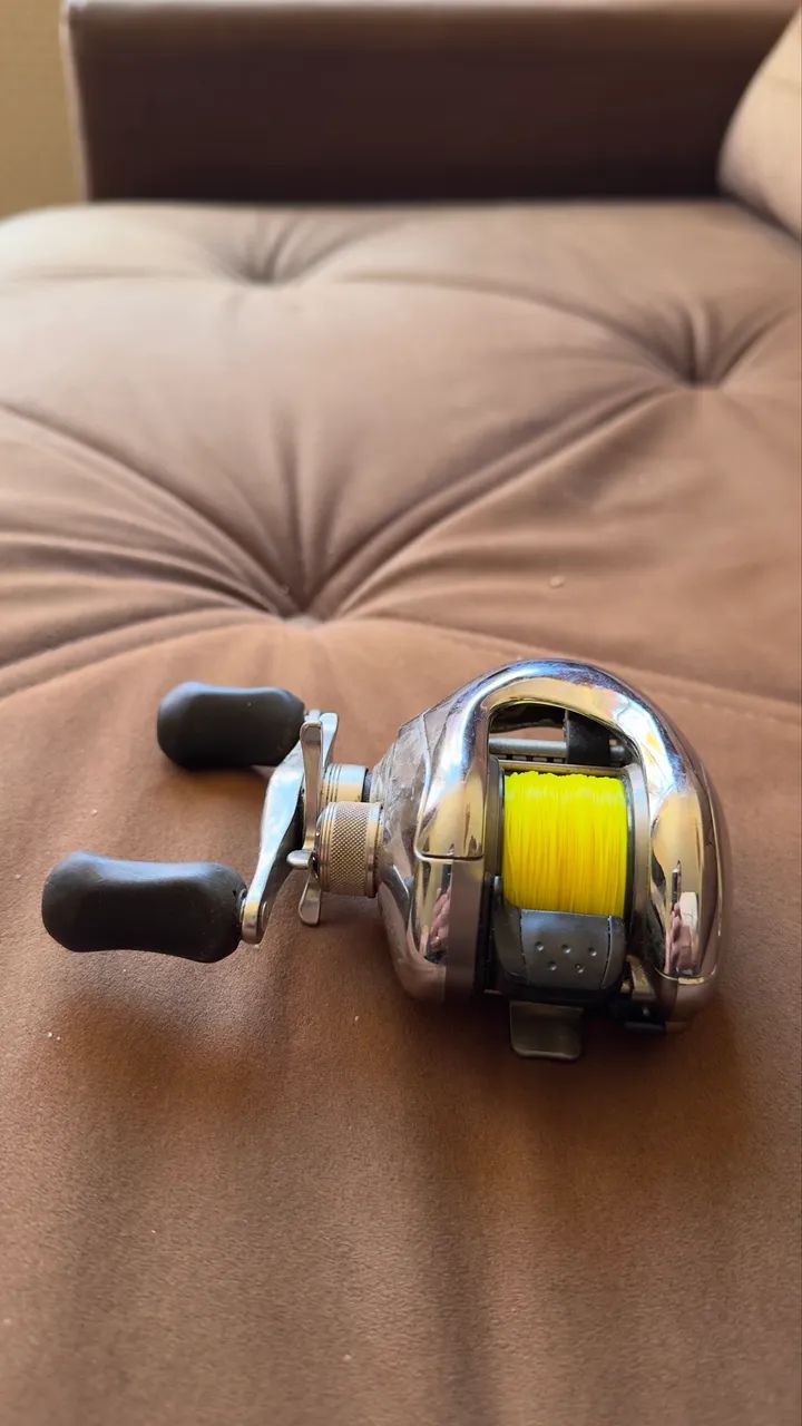 CARRETILHA SHIMANO ANTARES DC7 - Foto 4