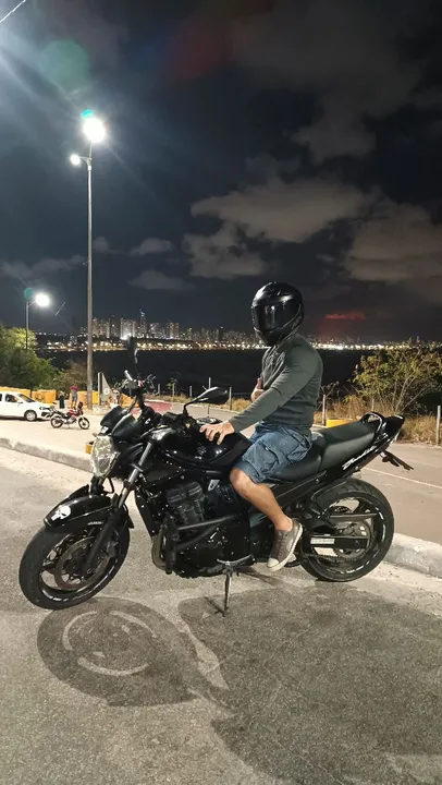 Moto Naked Suzuki Bandit 650S (EXTRA) A MAIS NOVA DA PARAÍBA