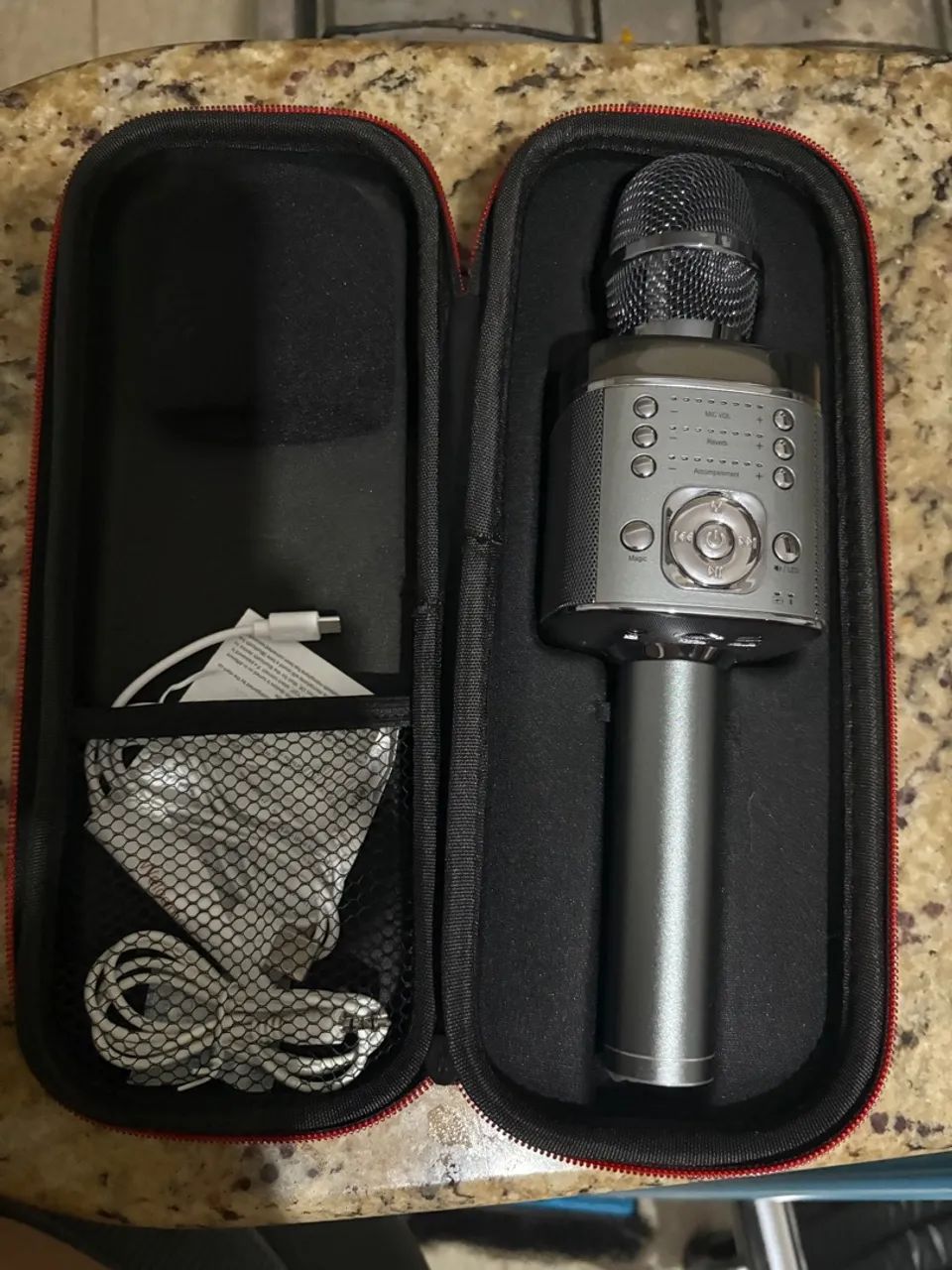Microfone Karaokê Portátil