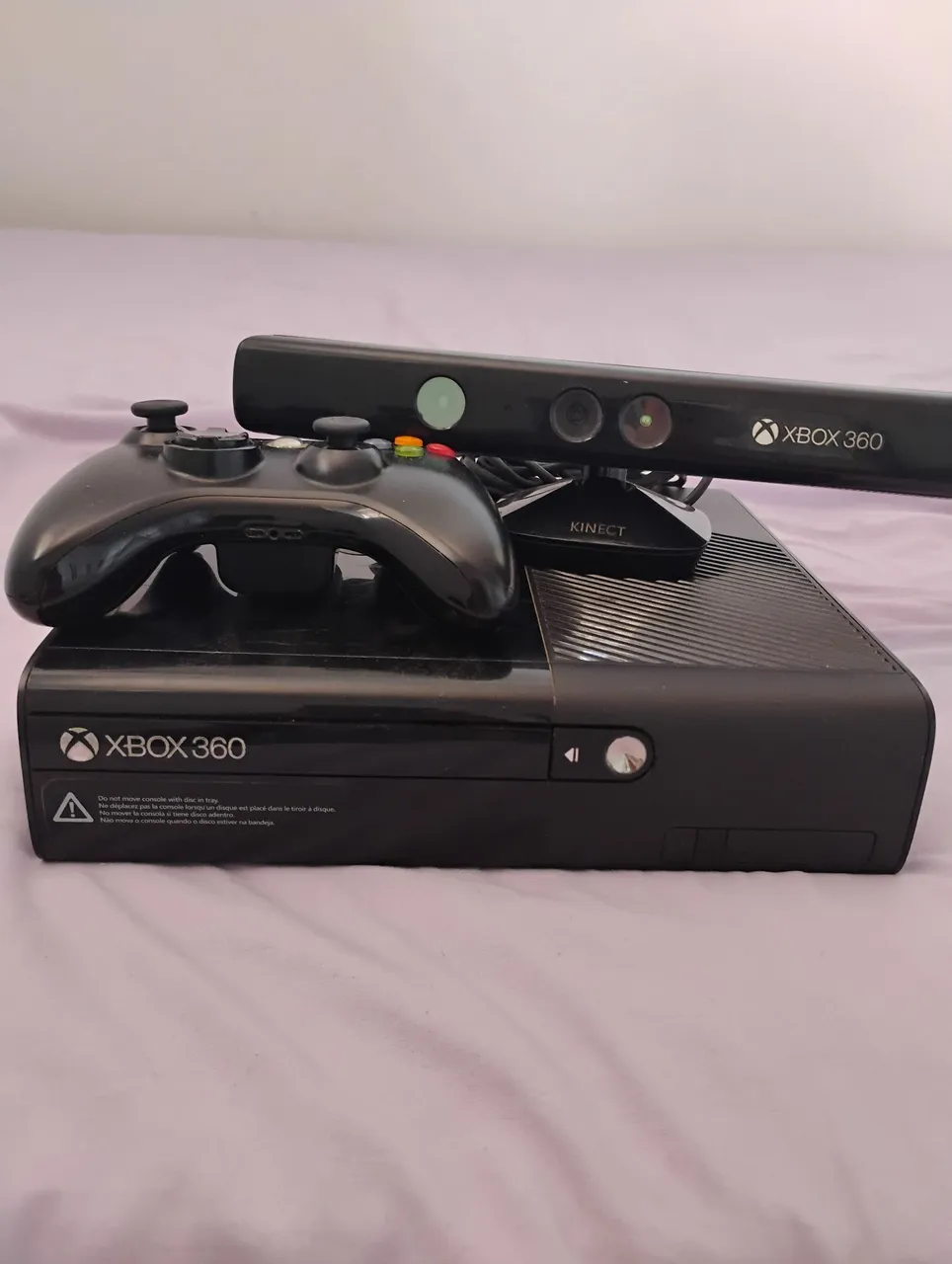Xbox 360 com Kinect e Controle