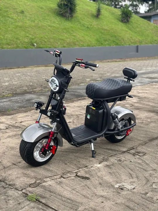 Scooter eletrica Wd 3 mini 1000watts velocidade: 32km/hr Autonomia: 60km/h Até 70km