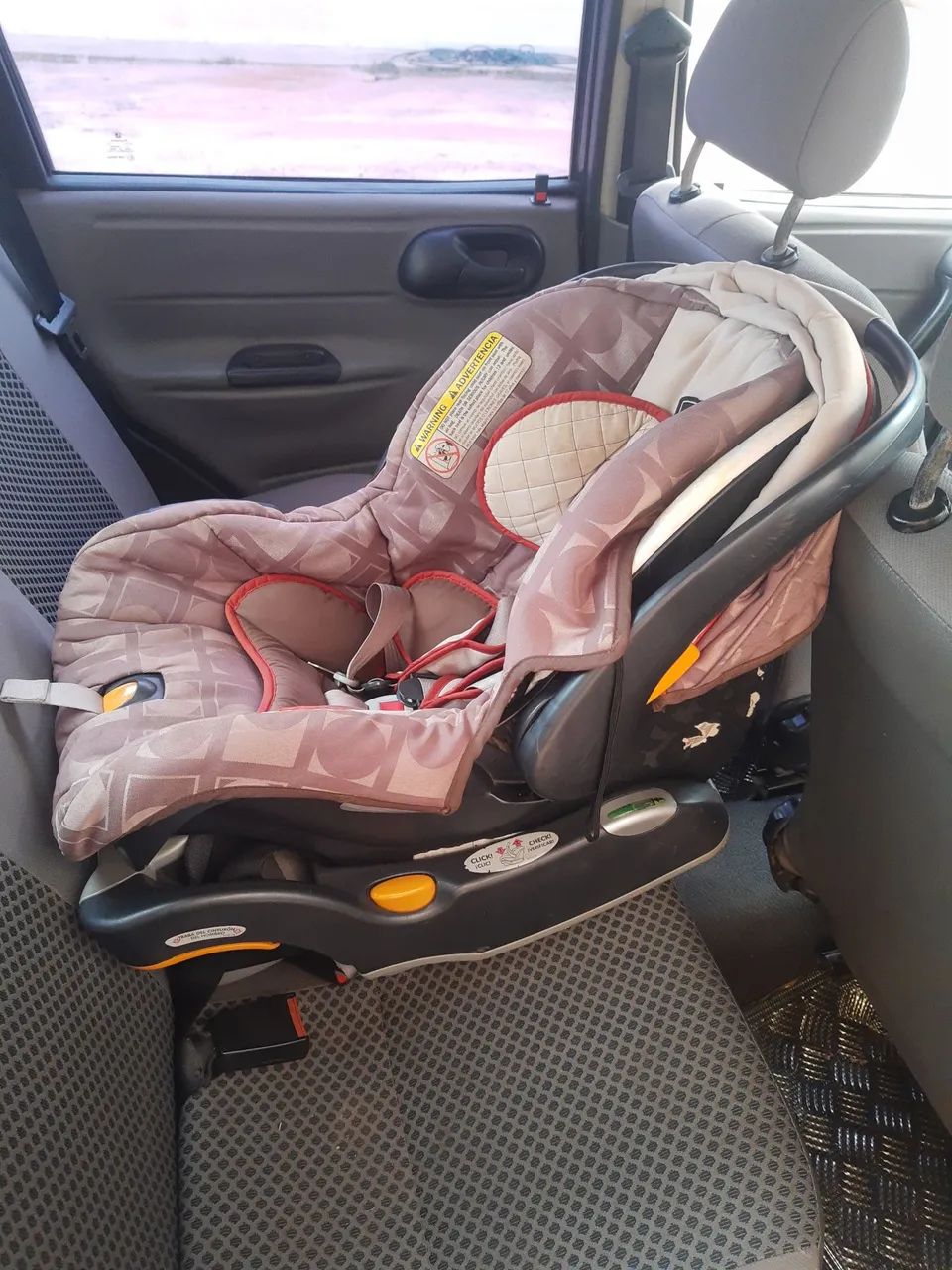 Desapego Bebê Conforto Chicco KeyFit (Clássico) + Base | Super Seguro!<br> - Foto 6