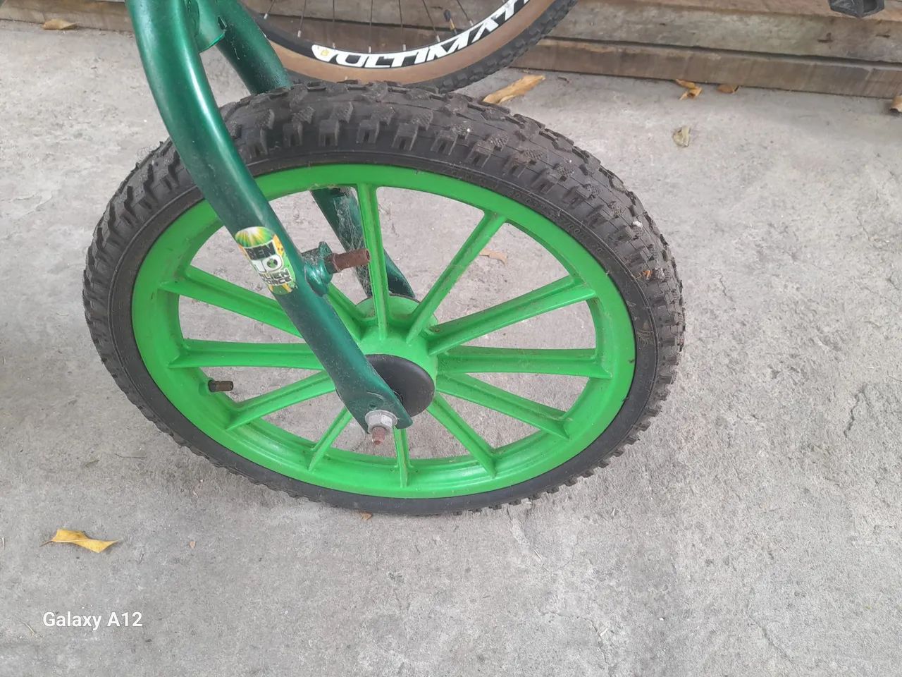 Bicicleta Ben 10 infantil.