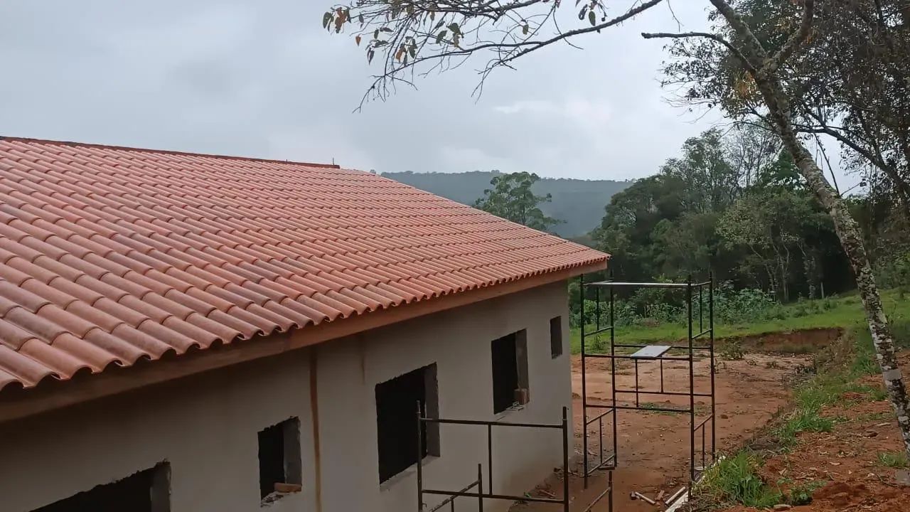 Casa Semi Acabada, Ideal para Você!