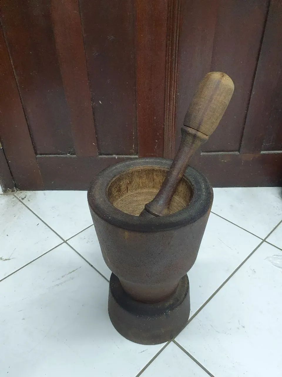 Conjunto de PILÃO e ALMOFARIZ de Madeira (antigo) - Foto 2