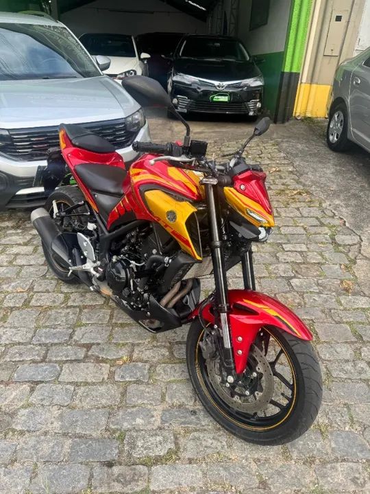 Yamaha MT-03 Abs 2022 Homem de Ferro - Apenas 18mil kms