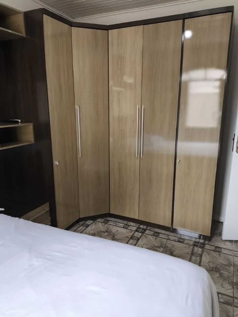 Guarda-roupa Modulado de Canto Com Cama e Colchão  - Foto 4