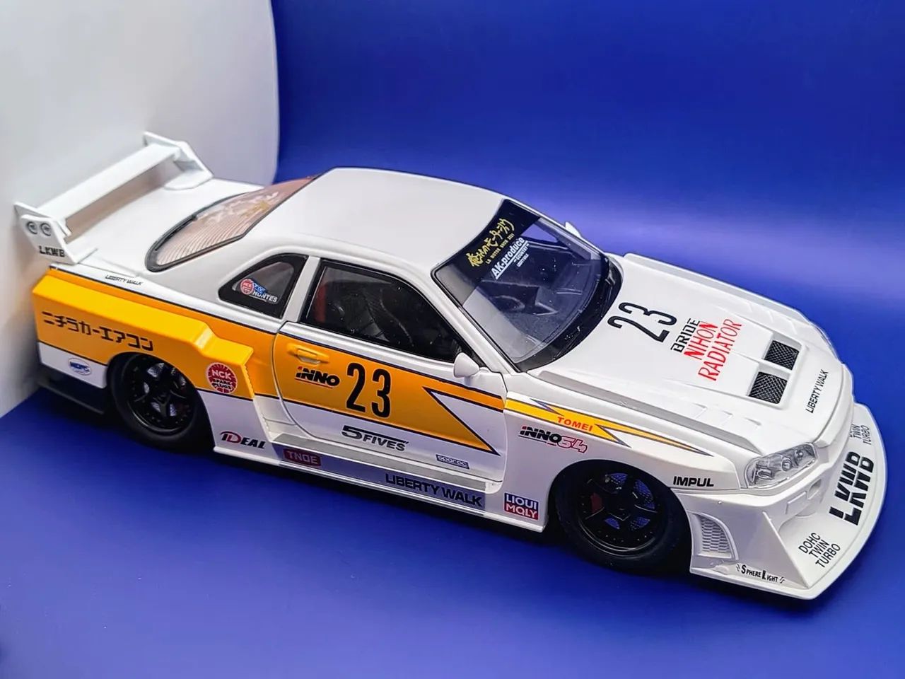 Miniatura Nissan Skyline GT-R Liberty Walk - Hobbies e coleções