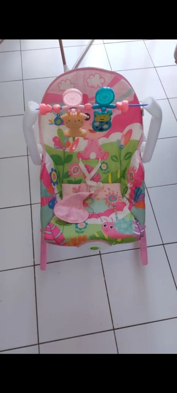 Cadeirinha de balanço para bebê com móbile - Foto 4