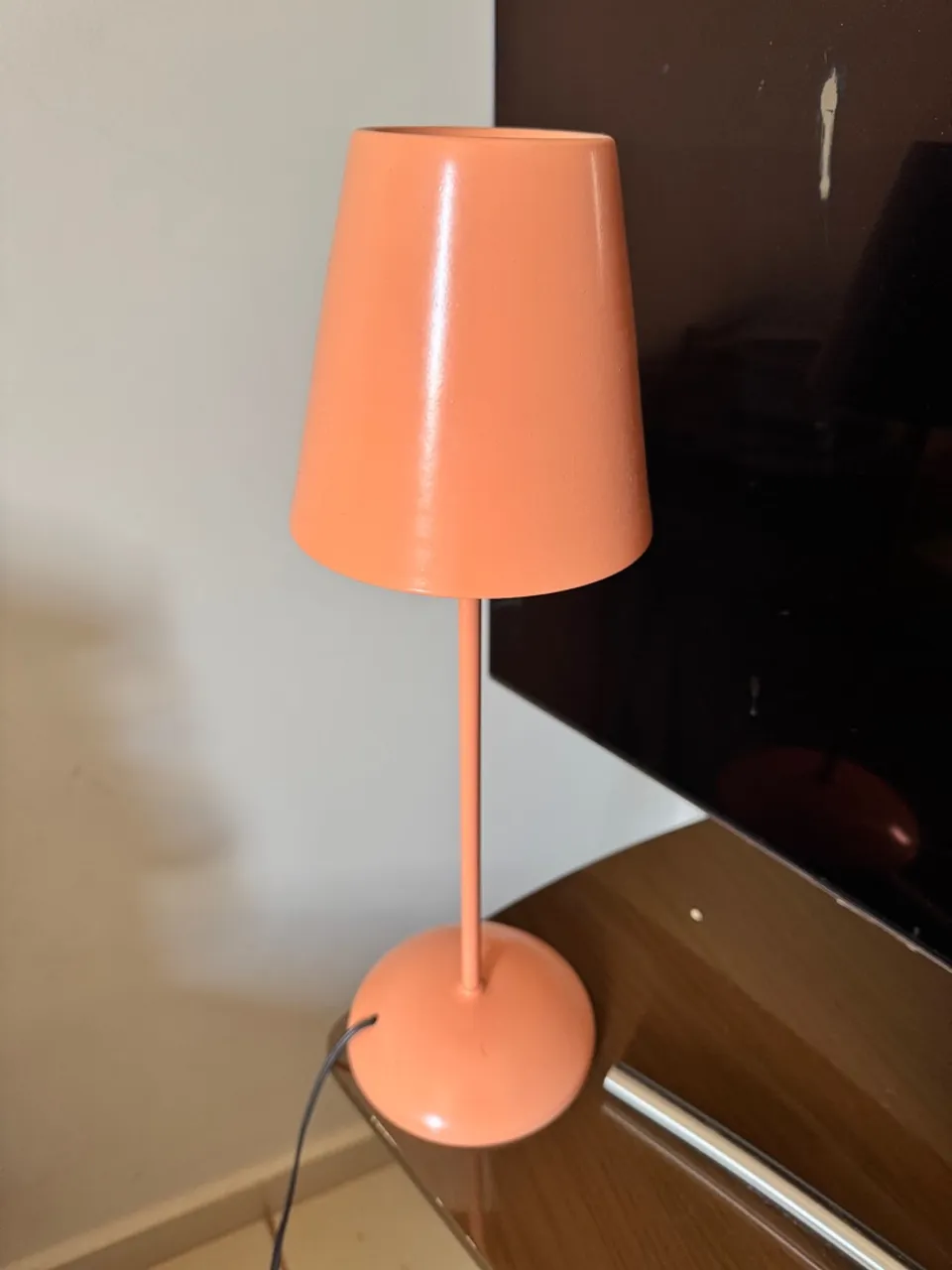 Abajur moderno laranja