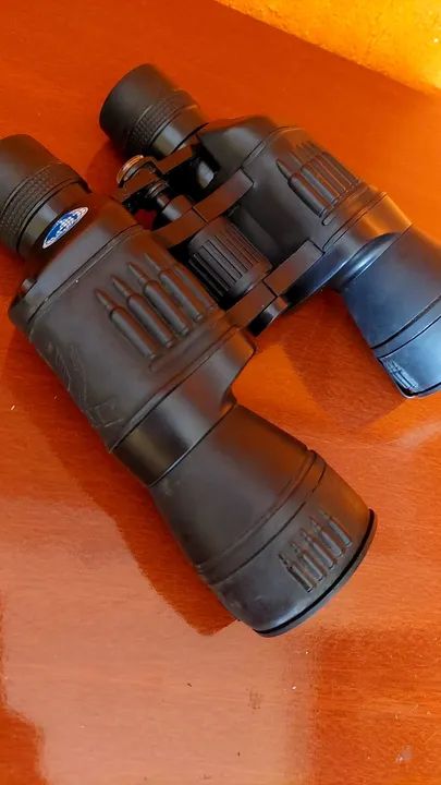 Binóculo alcança até 1km c bússola  - Foto 5