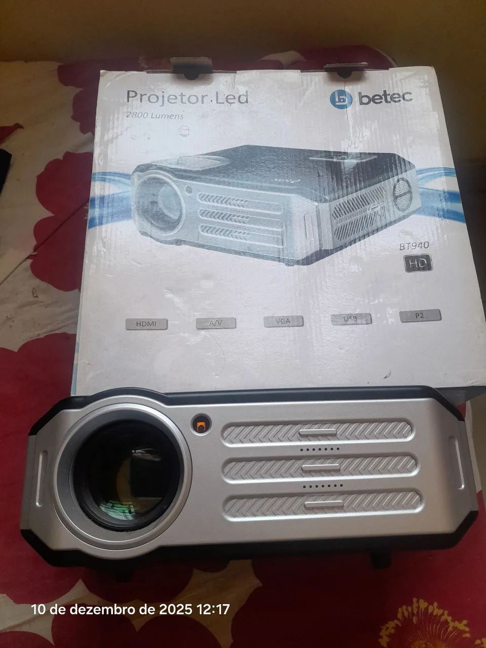 Projetor betec semi novo