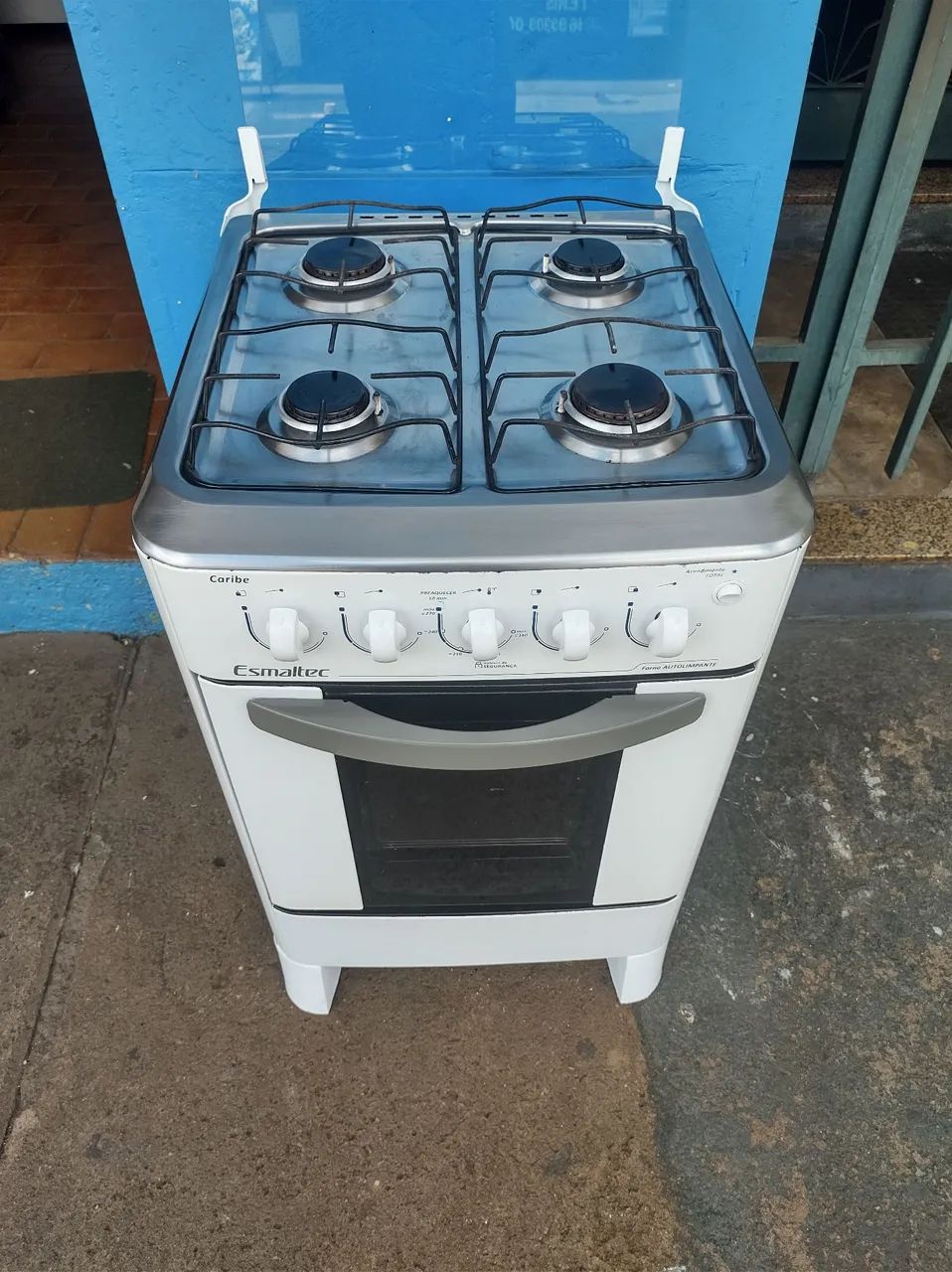 Vendo fogão de 4 bocas Esmaltec  - Foto 2