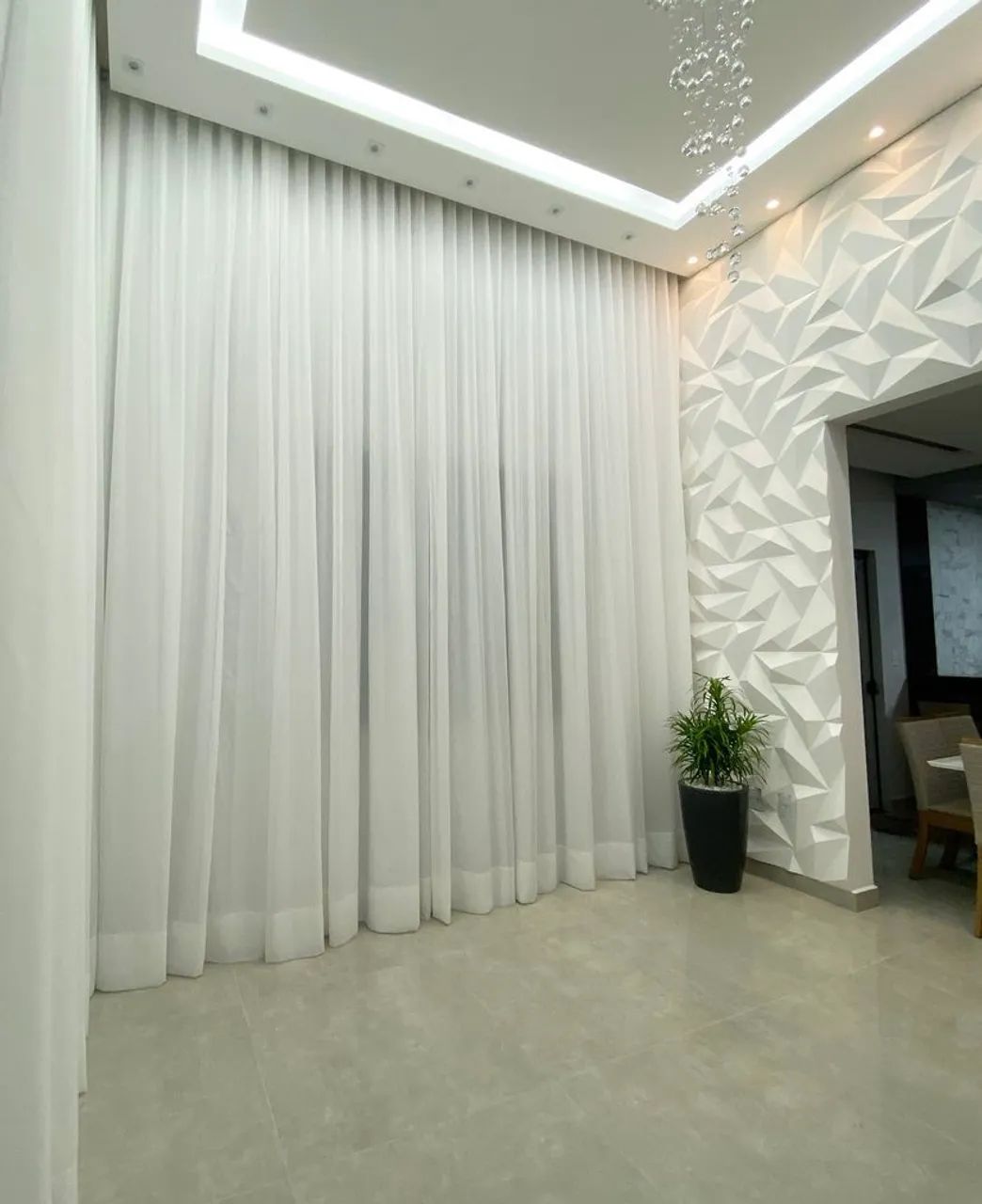 Cortina vs Persiana ,;i