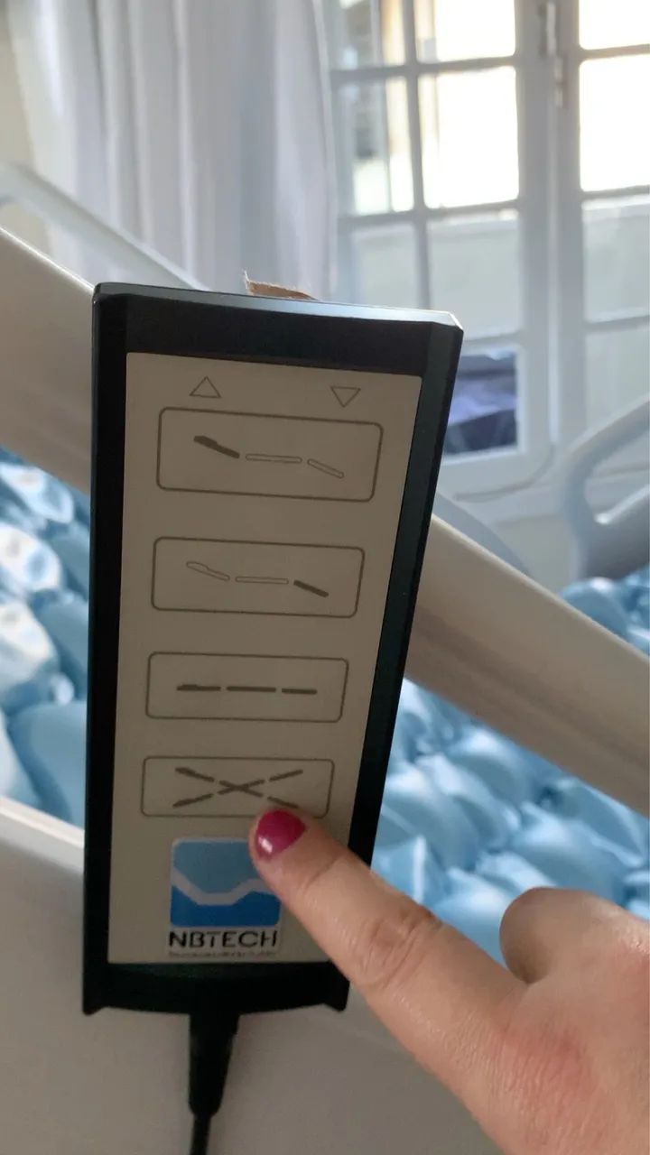 Cama hospitalar motorizada - Foto 3