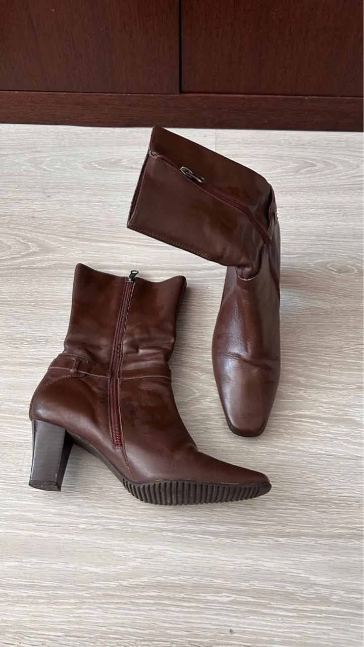 Botas Zutti de Couro Marrom - Foto 2