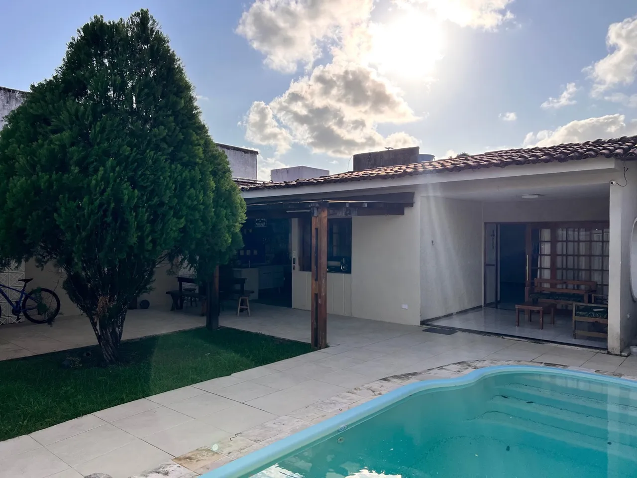Alugo excelente casa no Jardim Petrópolis I