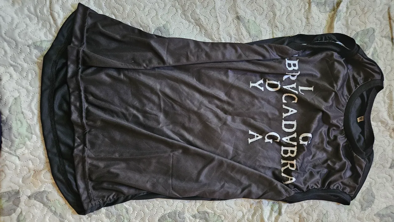 Camisa regata lady gaga abracadabra