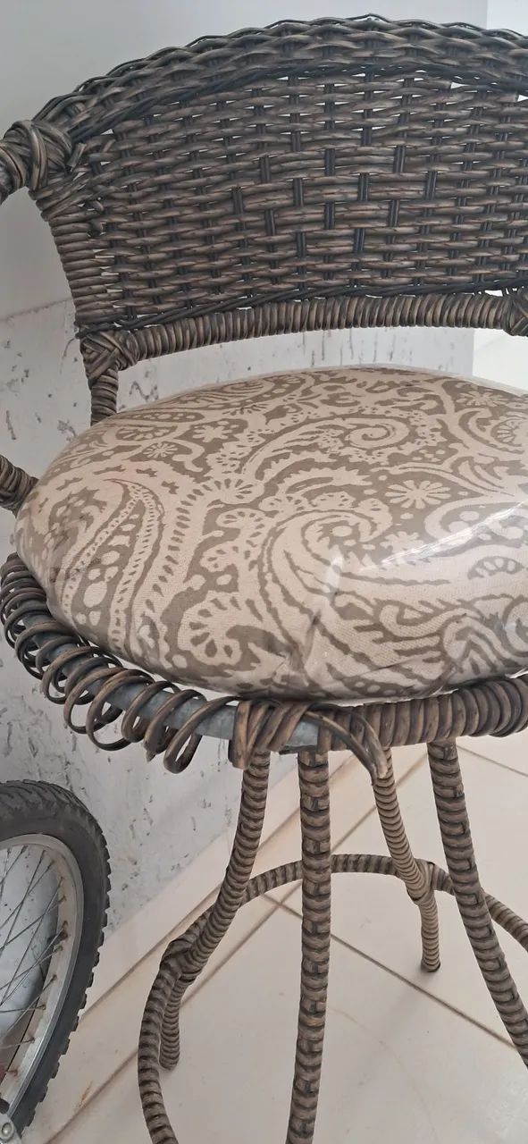 Banqueta de Fibra Sintética com Assento Estampado - Foto 2