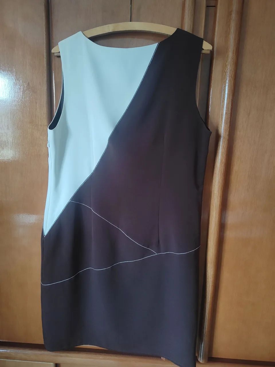 Vestido Feminino Elegante com Detalhes - Foto 2