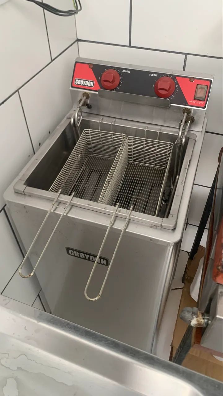 Fritadeira Croydon 8000W 15L