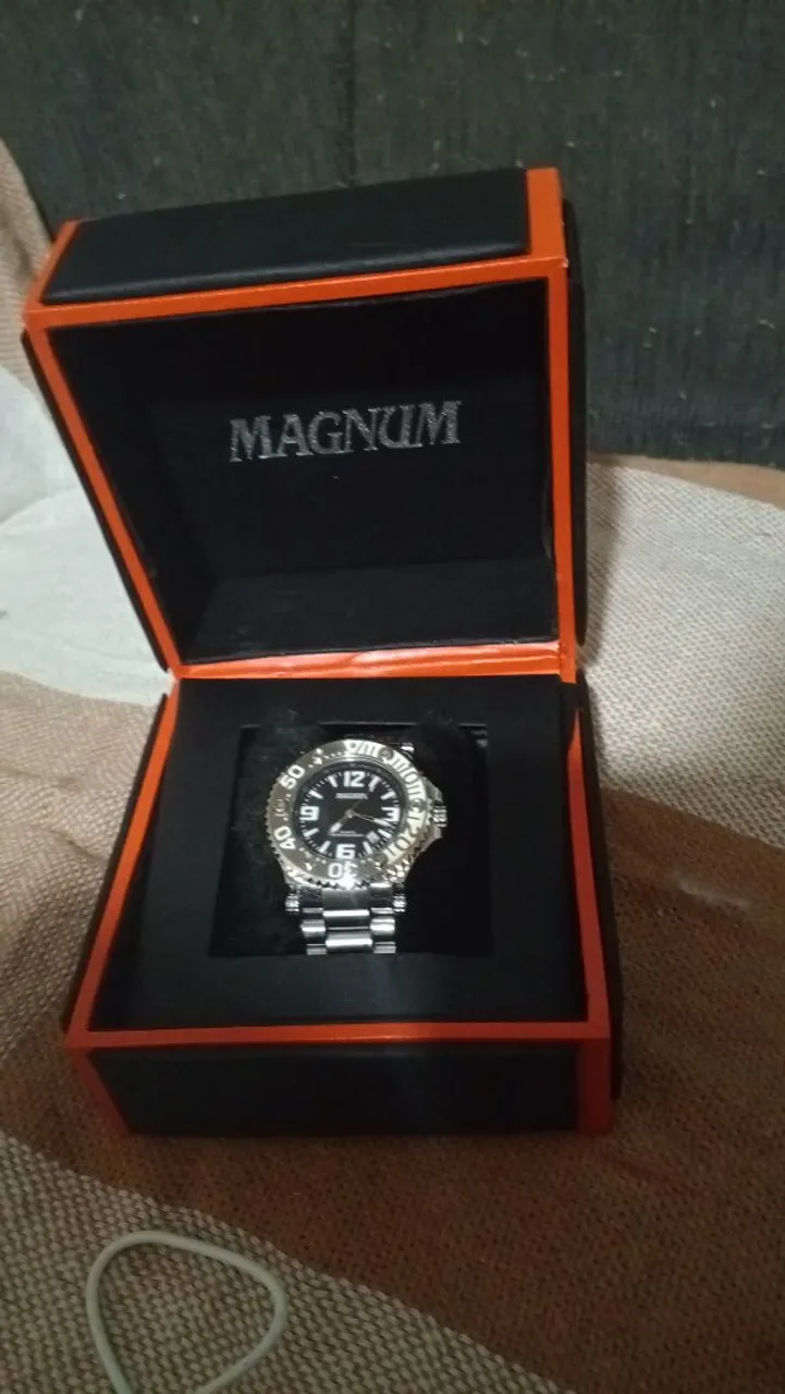 Relógio Magnum Original