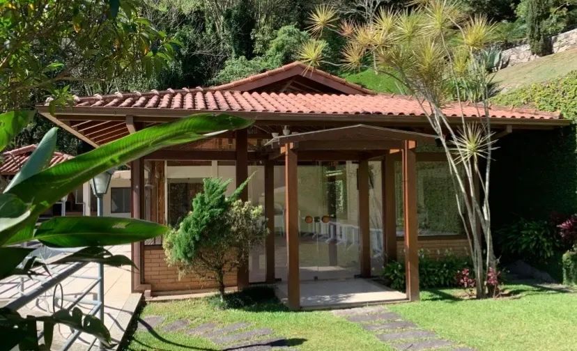 Terreno Cascatinha + Projeto de casa de arquiteta renomada - Condomínio Alto Padrao