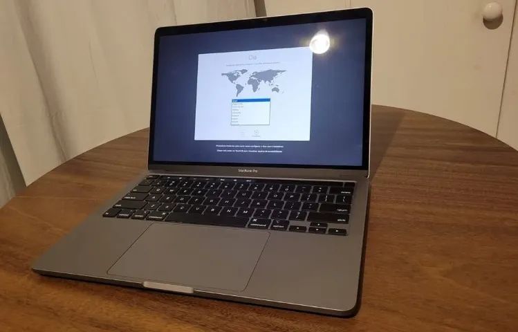 MacBook Pro 13 (2020) 16gb RAM 512gb SSD - Notebooks