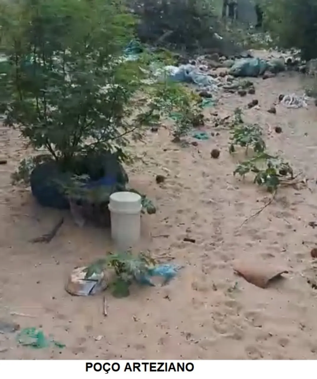 TERRENO À VENDA