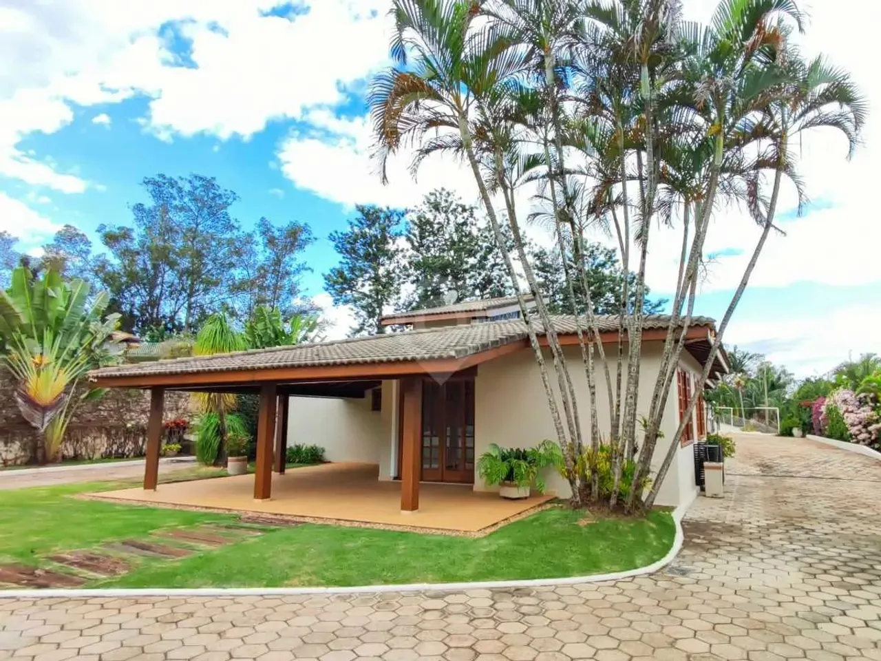 Casa em Condomínio : / Residencial / Jardim Nossa Senhora das Graças