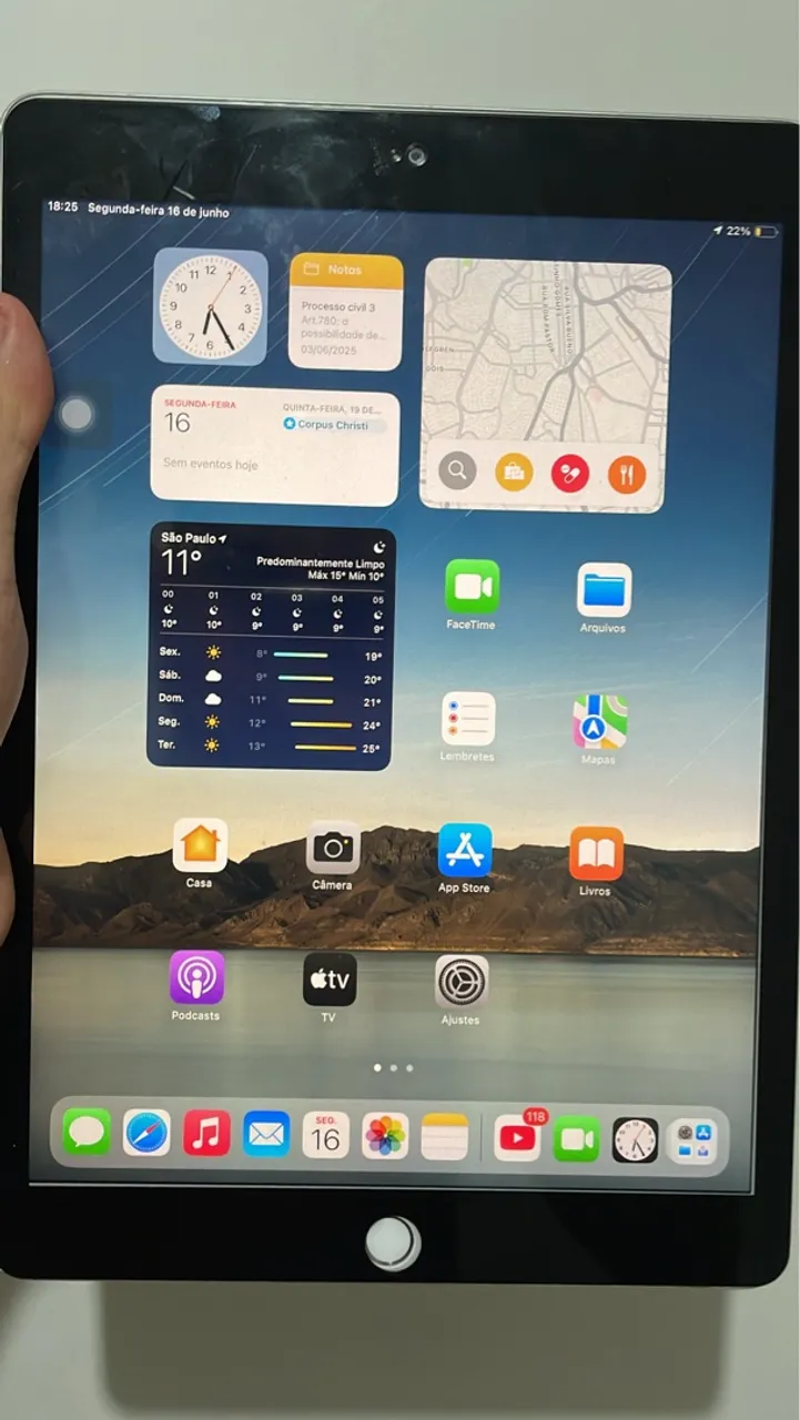 iPad 8° 128GB prata