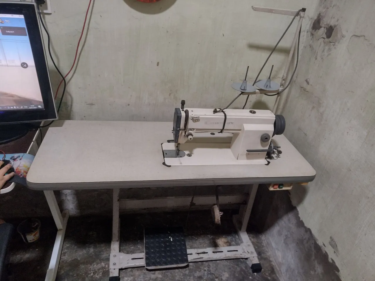 Máquina de Costura Industrial Usada