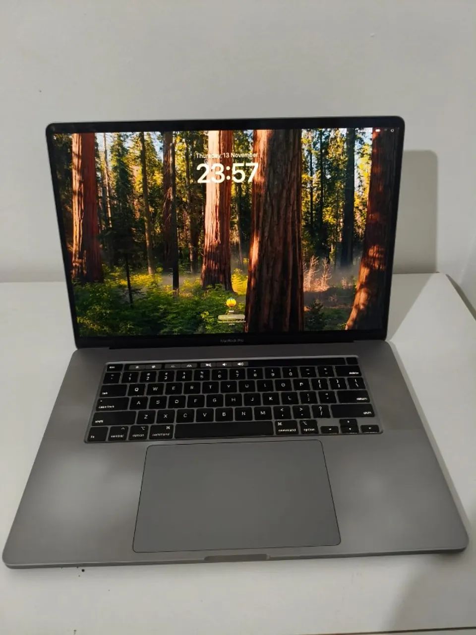 MacBook本体 Apple MacBook Pro 16 i7/16GB/500GB 2019 Apple MacBook