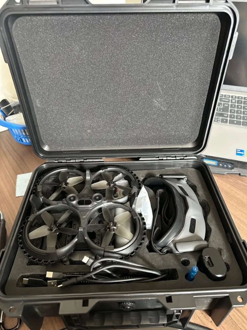 DJI Avata Combo Fly More Kit + FPV RC2 Controller64303757245187122