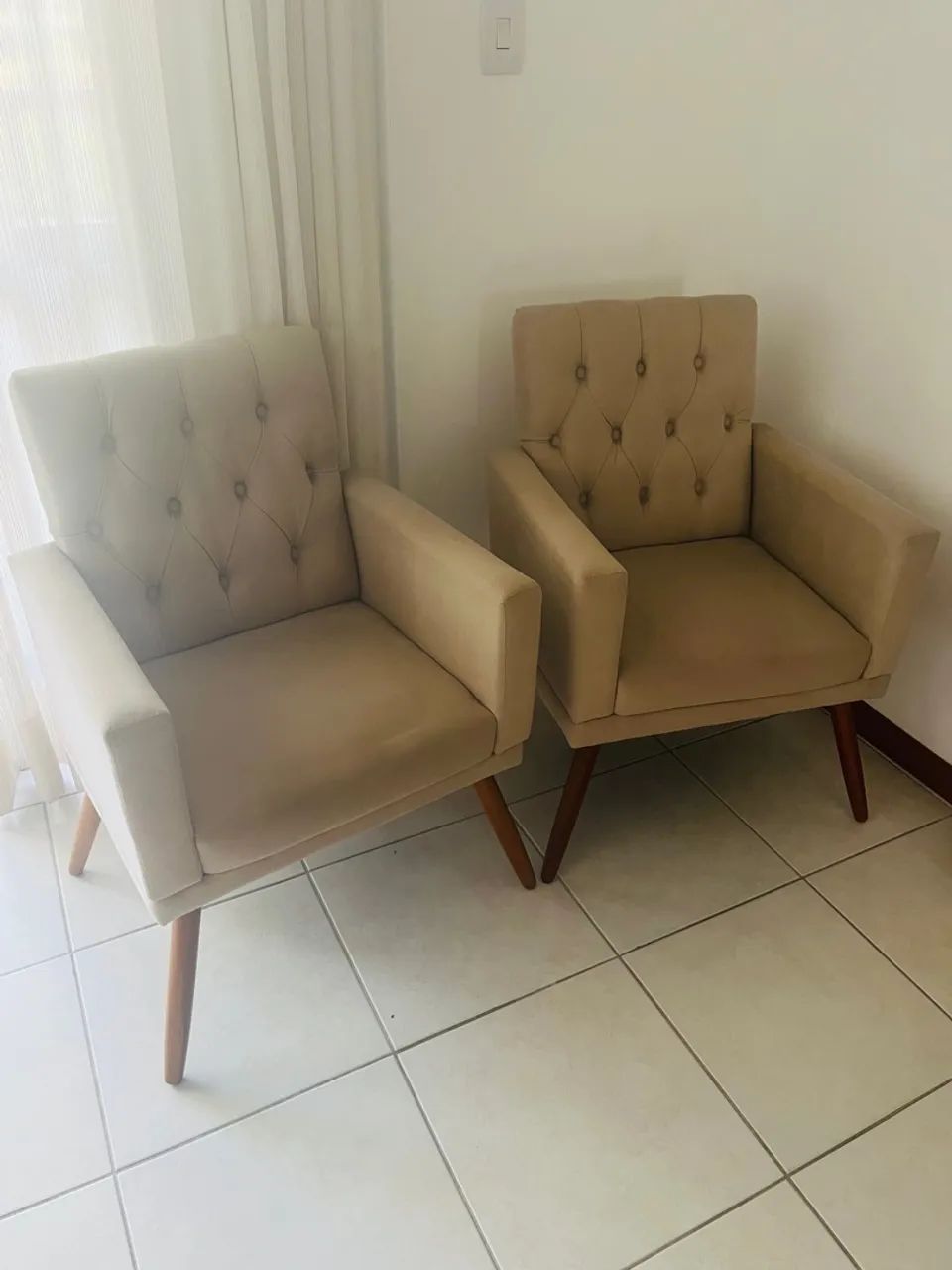 Poltronas de design elegante e confortável