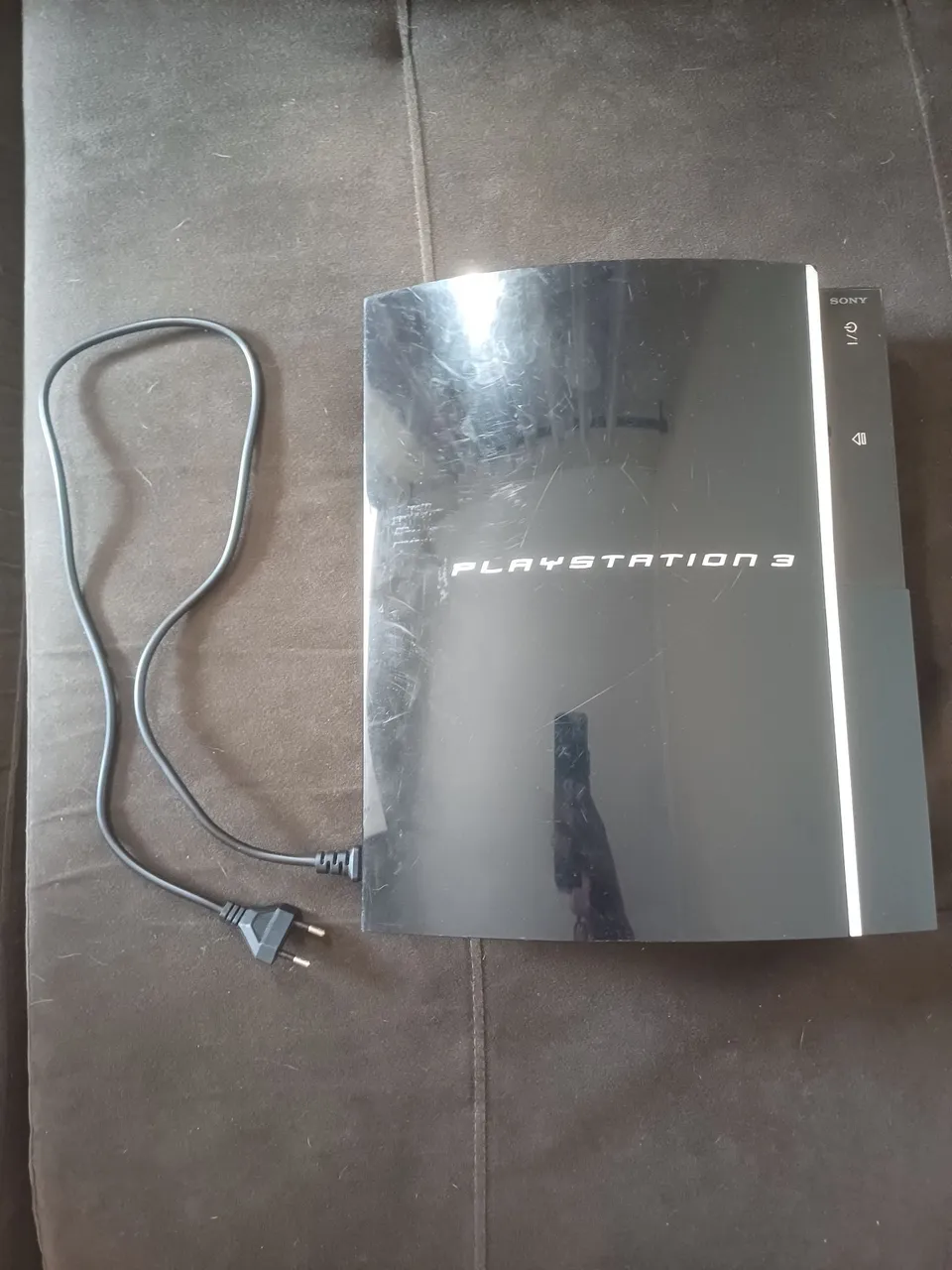 Playstation 3 fat com Detalhe!
