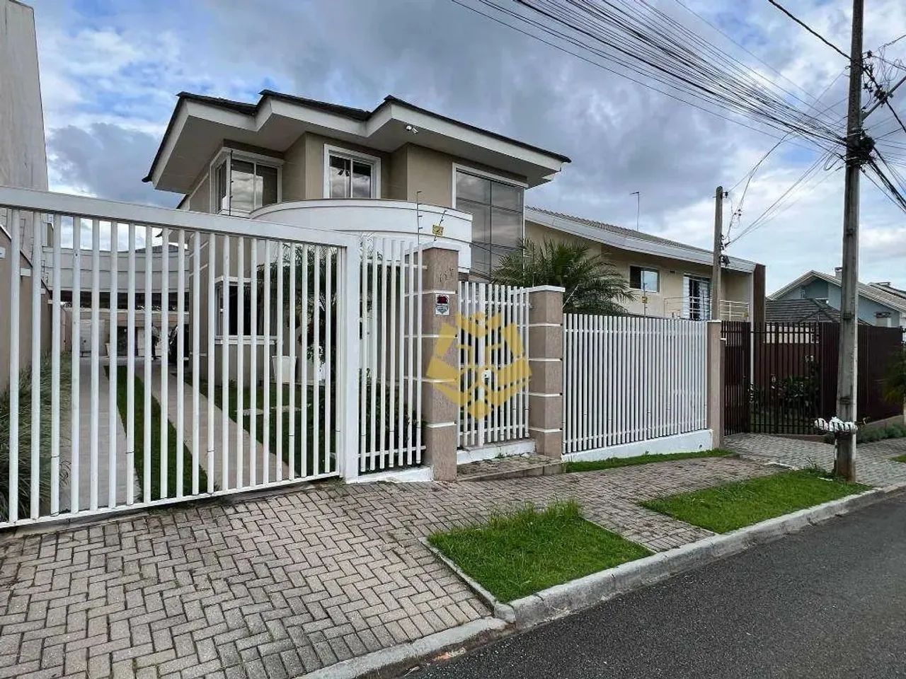 Excelente casa com 3 dormitórios para alugar por R$ 12.160/mês - São Braz - Curitiba/PR