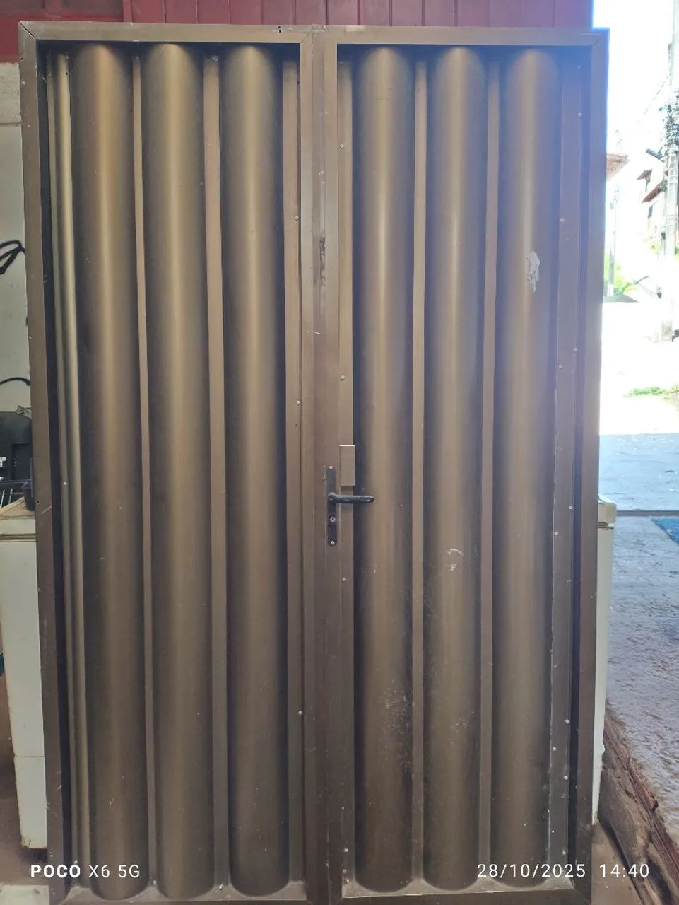 Vendo portão de alumínio 