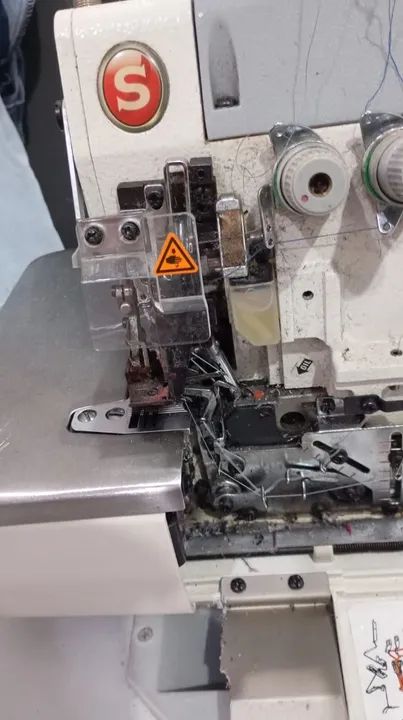 Máquina de Costura interlock Industrial direct drive - Foto 3