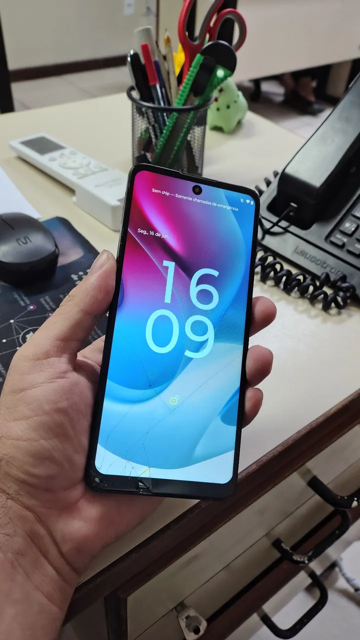 Moto G60s 128GB - Tela com trincado (leia o anúncio)