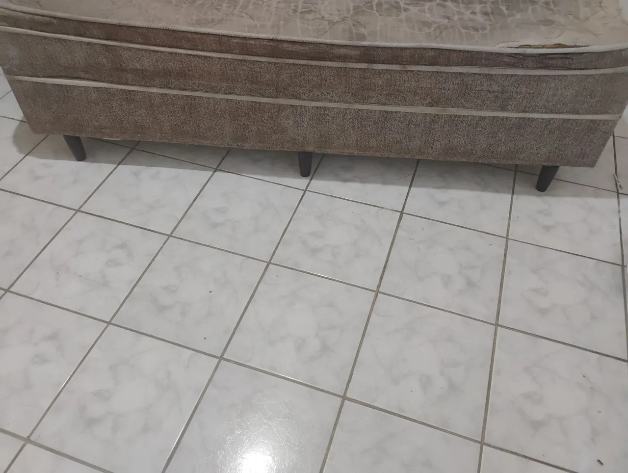Doação de cama Box solteiro