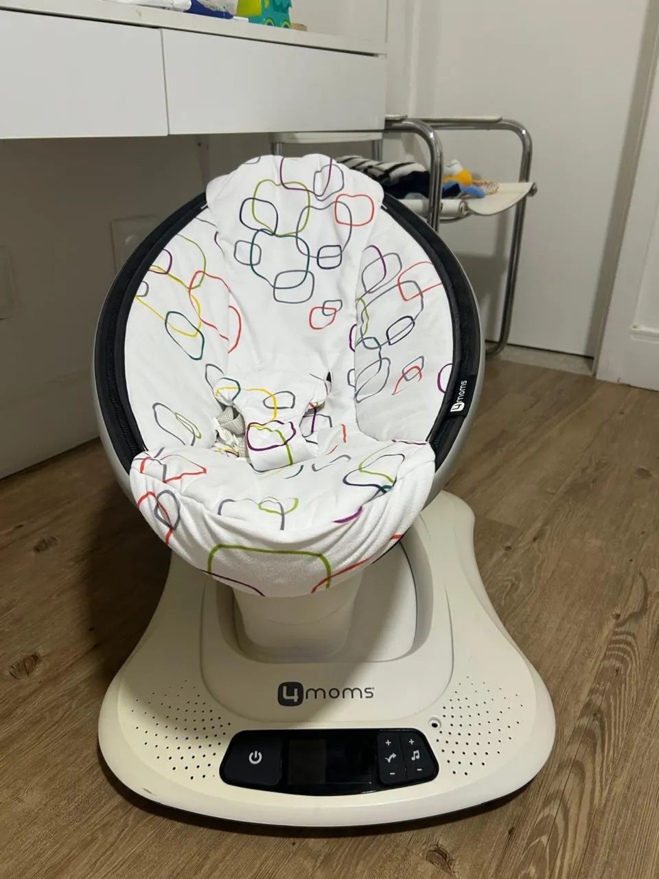 Cadeira Mamaroo, 4 Moms