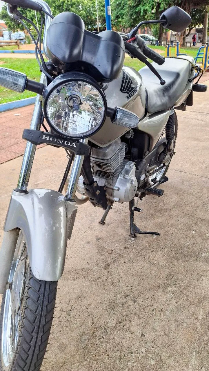 CG TITAN 150 ES