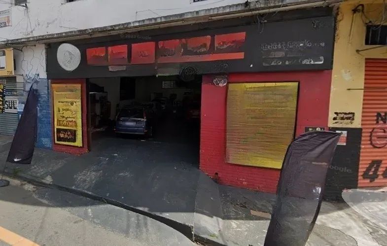 Salão Comercial na Vila Helena, em Santo André, com 163,83m² de área construída