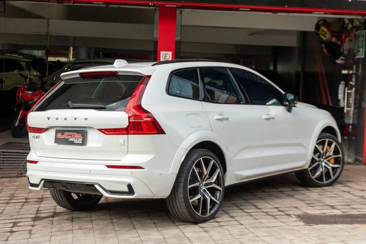 Volvo XC-60 T-8 Pol. Eng. 2.0 AWD (híbrido) 2024 - Foto 6