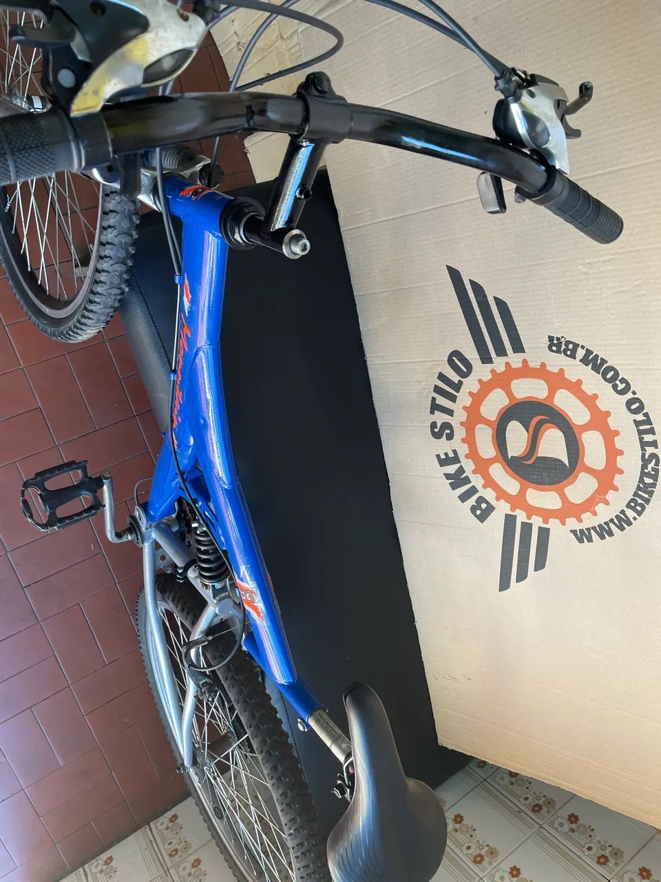 Bicicleta Aro 26 Com Amortecedor - Foto 4